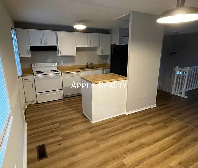 2501 Camellia Dr #A — Photo 5