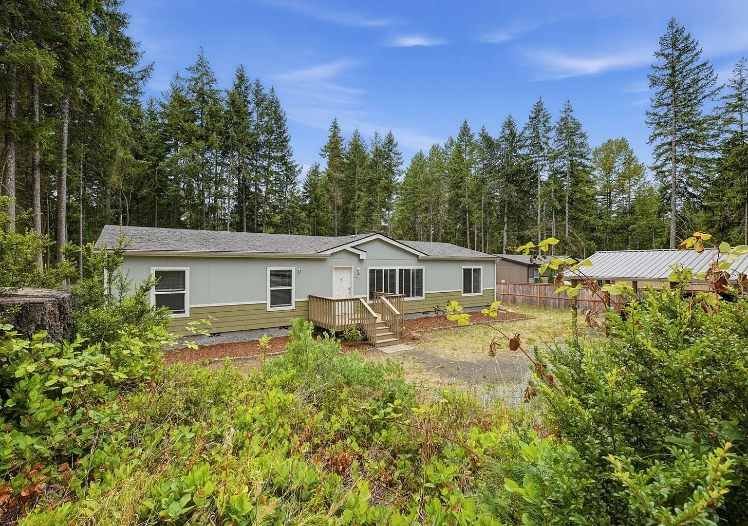 Charming 3BR House in Tahuya — Photo 4