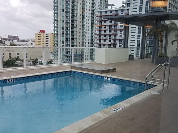 4th image of 326 NE 26th St #808