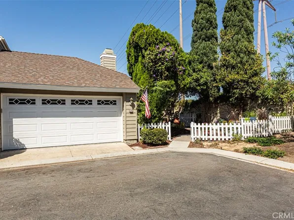 24 Riverstone, Irvine, CA 92606