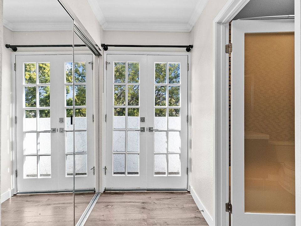1st image of 11910 Venice Blvd APT 7
