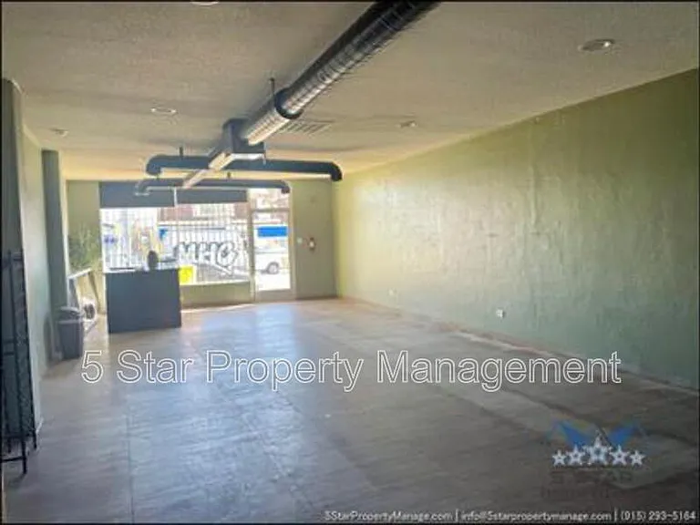 1909 E Yandell Dr #1913 — Photo 3