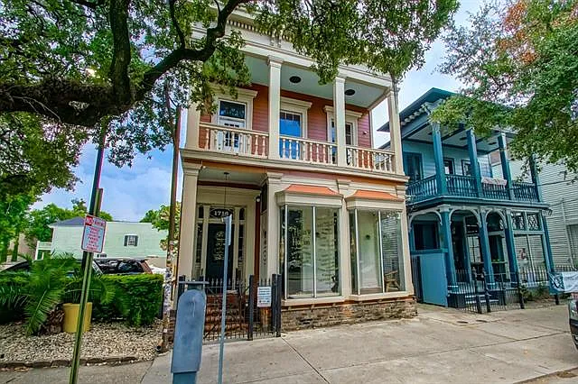 1 bed, 1.0 bath, 1631 sqft, $3,500 — Photo 2
