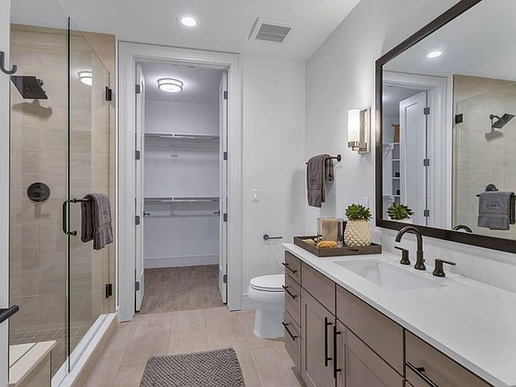 5th image of 955 Bannock St #802