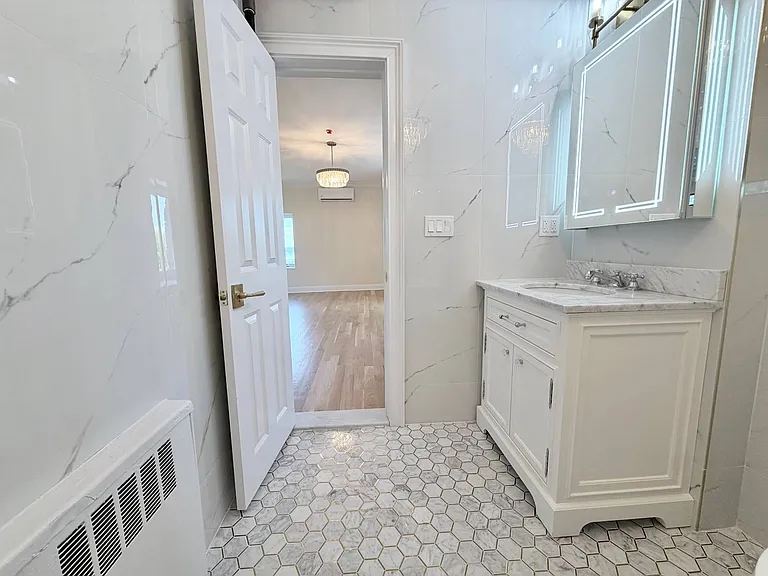 155 Beacon Hill Dr #8 — Photo 14