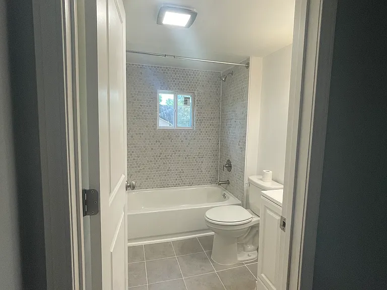 415 W Depot St #415 — Photo 14