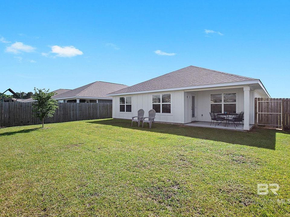 2nd image of 26013 Gilmore Way