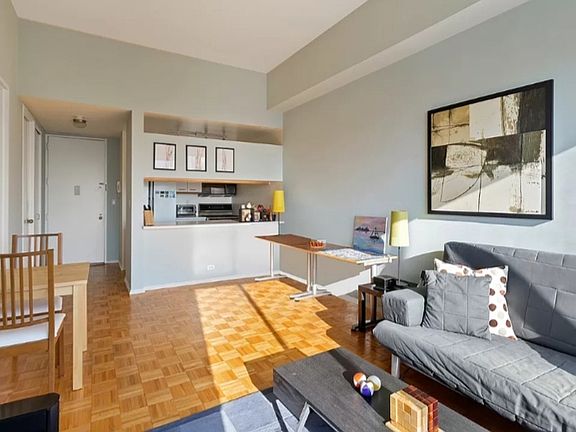 3rd image of 350 W 50th St APT 16C