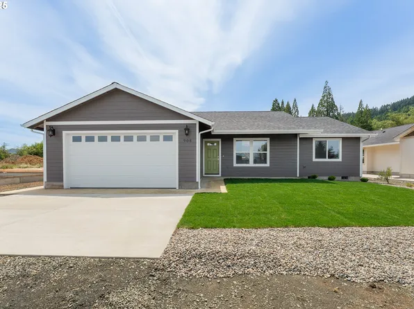 908 Fir Grove Ln, Sutherlin, OR 97479