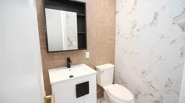 Rented by Space Link Realty | media 12