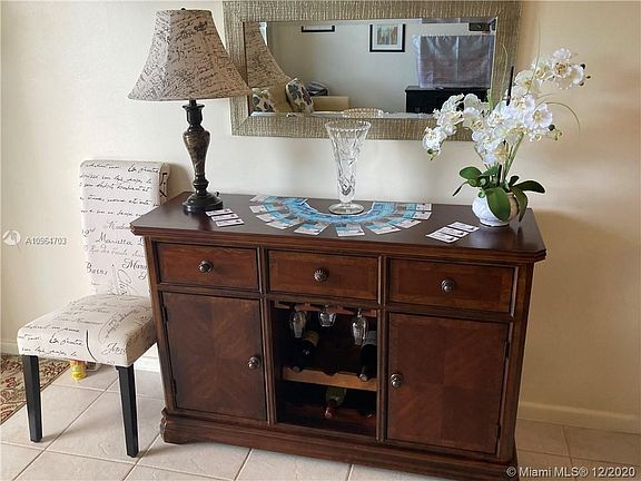 5th image of 3016 Cambridge Cir #3016-A