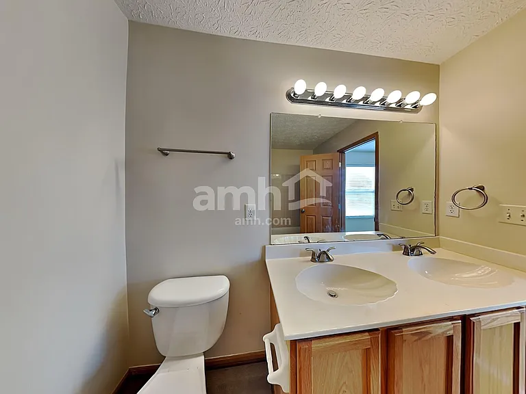 8510 Reynoldswood Dr — Photo 12