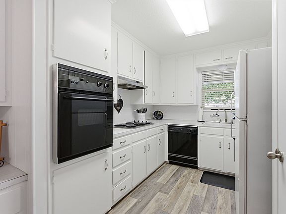 5th image of 105 McDonald Rd
