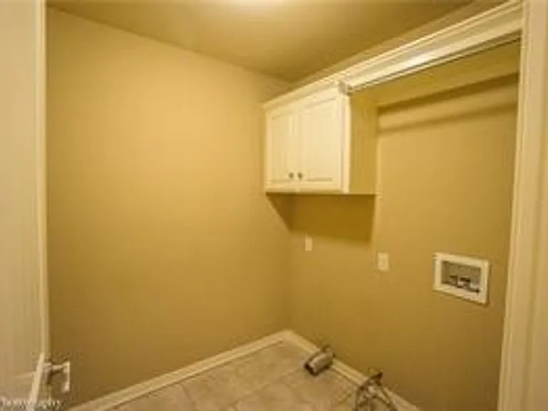 2537 N Vickers Pl — Photo 13