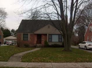 2247 W Lincoln St, Birmingham, MI 48009