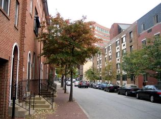 256 S 9th St, Philadelphia, PA 19107