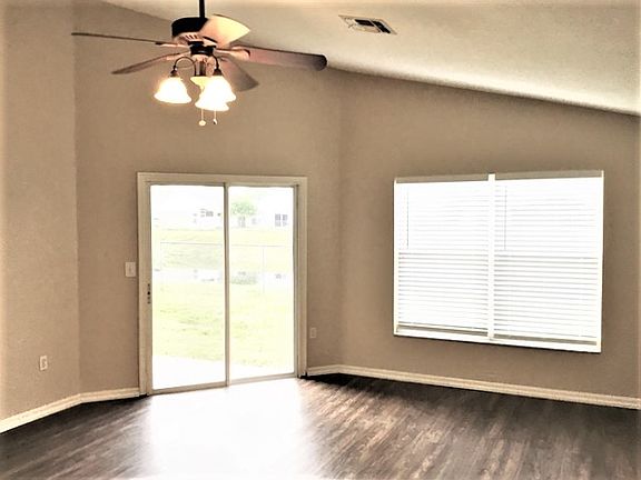 4th image of 14212 Colonial Lakes Dr
