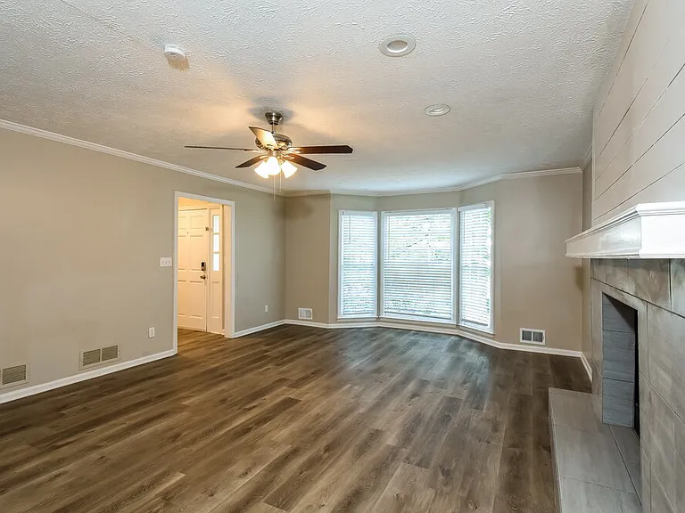 4936 Condor Pl NE — Photo 7