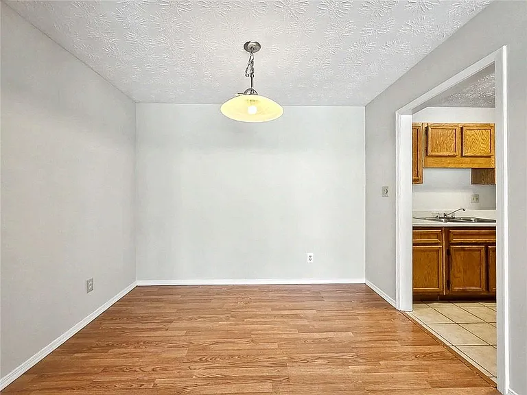 1702 Country Park Dr SE — Photo 7