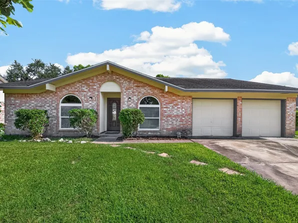 2305 Kingsway Dr, League City, TX 77573
