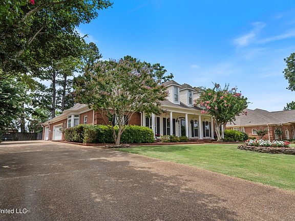 2nd image of 8173 Longwood Dr
