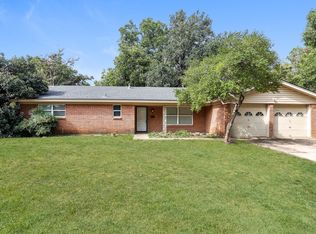 6909 Valhalla Rd, Fort Worth, TX 76116
