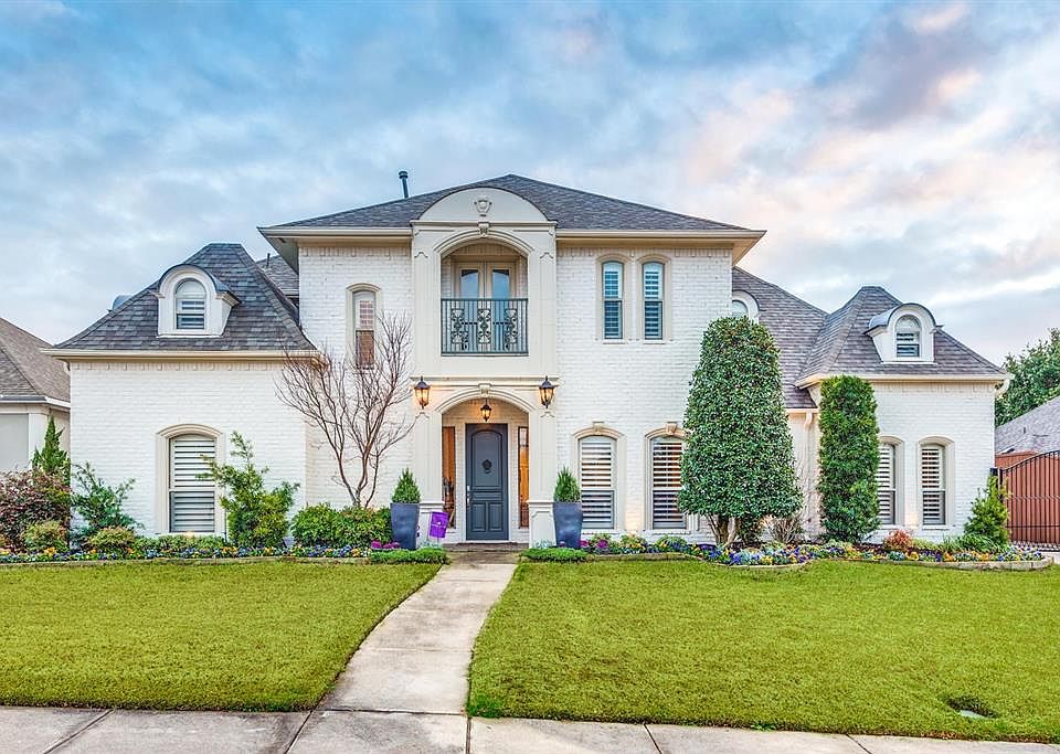 1st image of 405 Bridlewood S