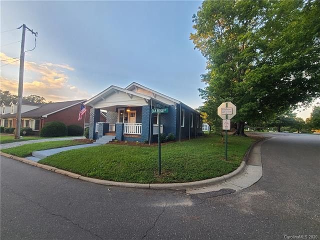 1st image of 116 N Oakwood Dr