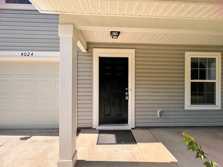 4024 Gibb Ct — Photo 6