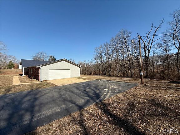 2nd image of 1112 N And South Rd S