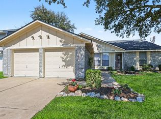 6810 Casablanca Dr, Houston, TX 77088