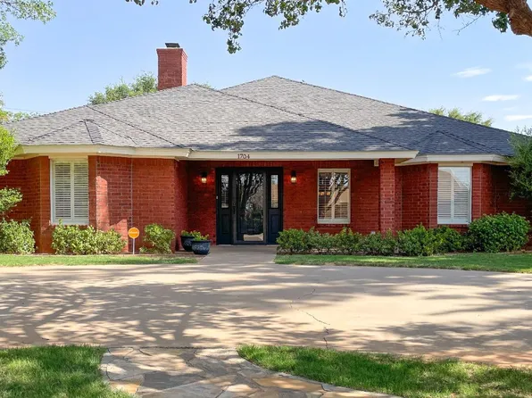 1704 E Broadway St, Brownfield, TX 79316