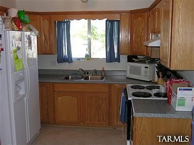 5th image of 717 W Carolchristine Pl