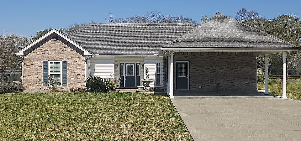 1st image of 207 Stephanie Dr