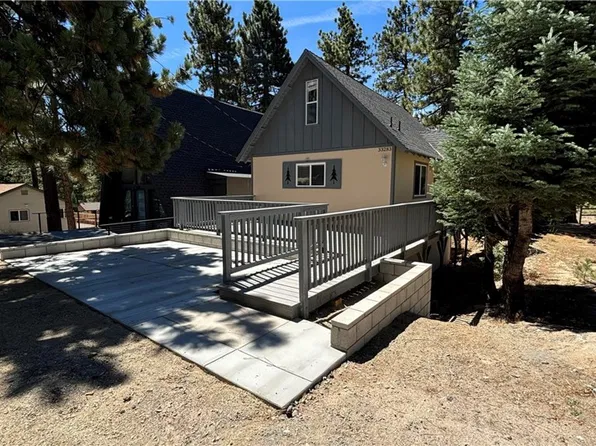33283 Holcomb Creek Dr, Green Valley Lake, CA 92341