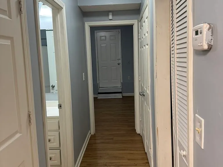 1612 W Market St #1 — Photo 8