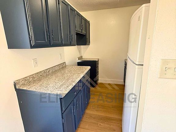 3rd image of 3024 SE Swygart St #C