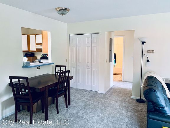 4th image of 108 Mount Clare Ave APT 6