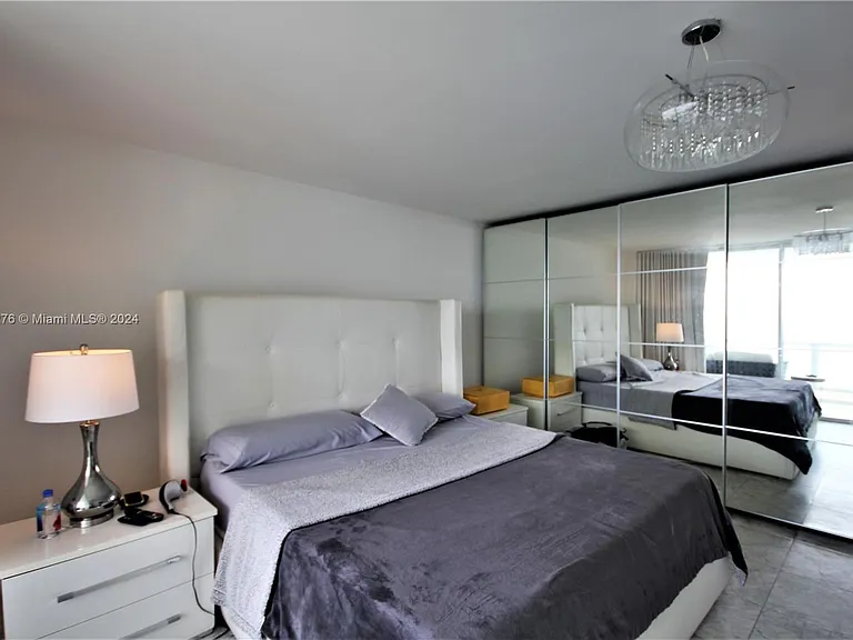 5151 Collins Ave #933 — Photo 16