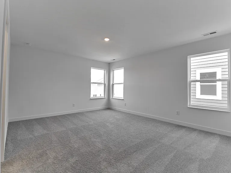 422 Eisenhower St — Photo 44
