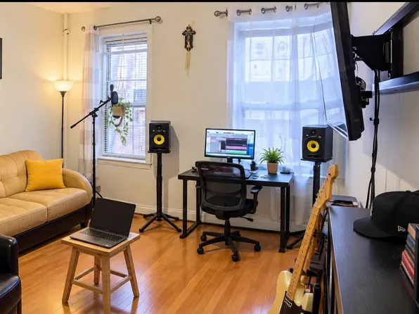 425 E 81st St APT 3RE, New York, NY 10028
