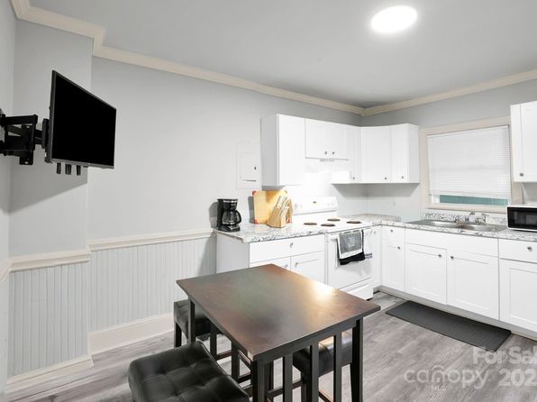 charlotte-north-carolina-299900202 picture