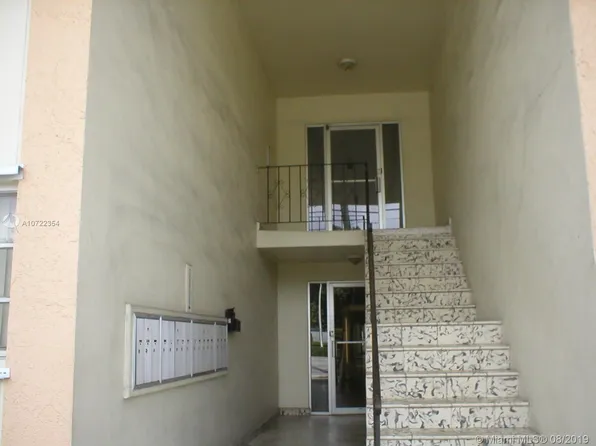 7365 W 4th Ave APT 9, Hialeah, FL 33014