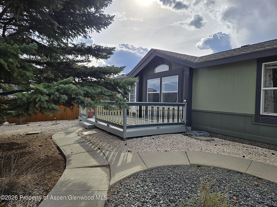 2nd image of 1198 Cottonwood Ave