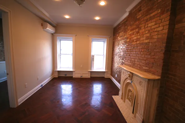 Rented by Rental Solutions Inc | media 33