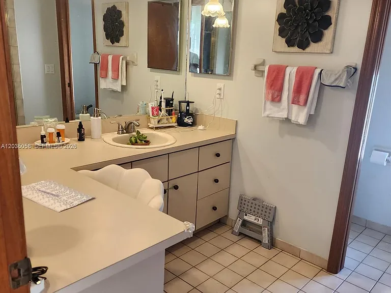 6101 Palmetto Dr — Photo 7
