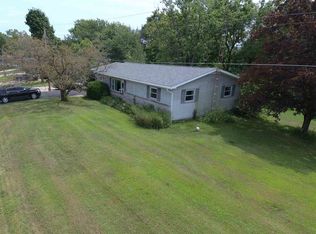 36 Sunset Dr, Hartford City, IN 47348