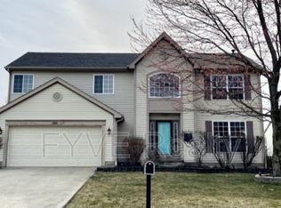 1221 Royal Oak Dr, Lewis Center, OH 43035
