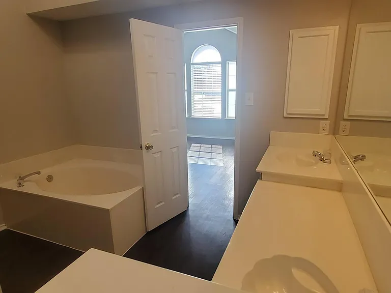 132 Brookshore Dr — Photo 14