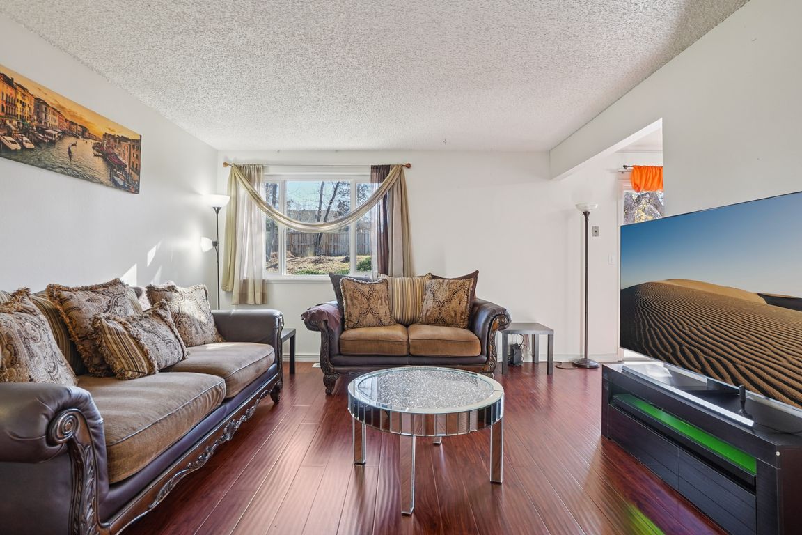 next background image